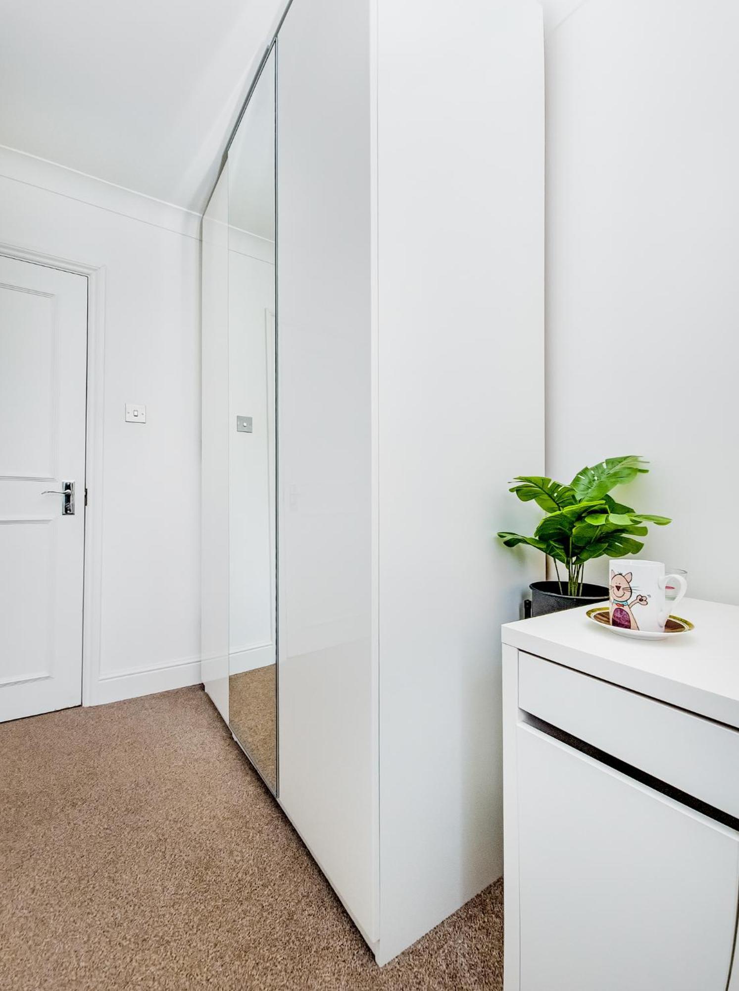 Charming London Home, Opp Arnos Grove Underground Station, Parking New Southgate Buitenkant foto