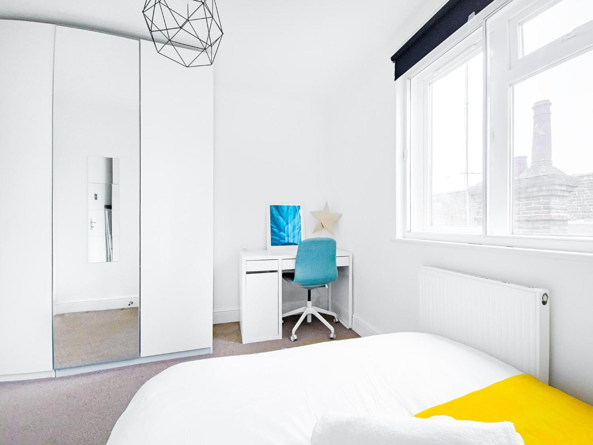 Charming London Home, Opp Arnos Grove Underground Station, Parking New Southgate Buitenkant foto